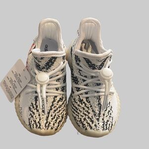 Adidas Yeezy’s size 8 kids BNWB